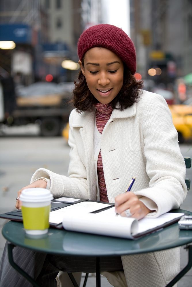 writer girl in traffic