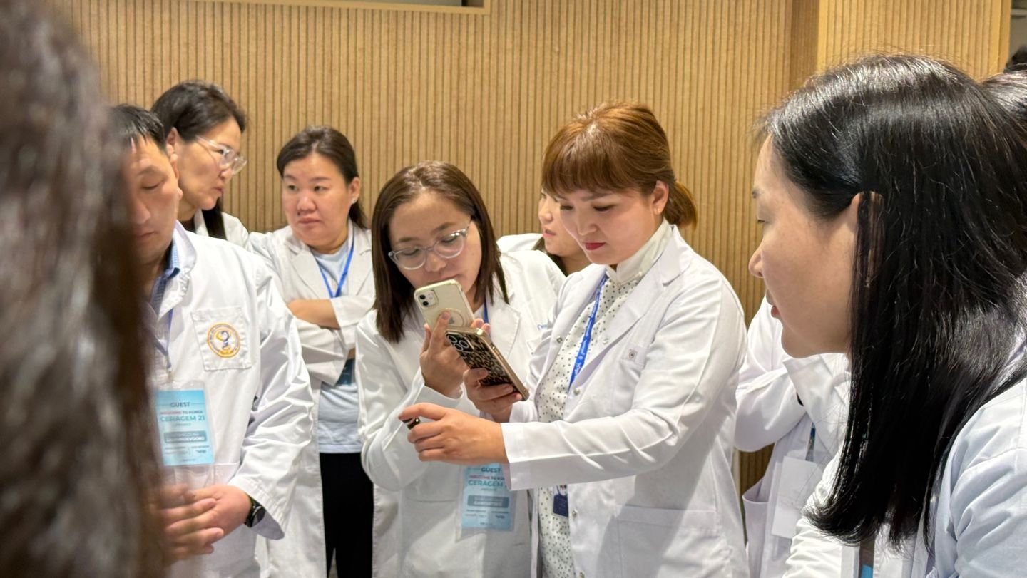 Session on pharmacopuncture and Shinbaro medicine