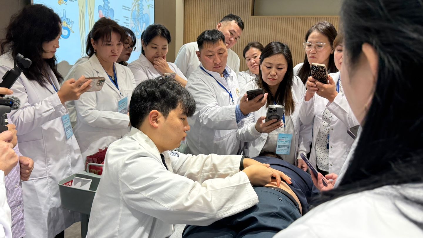 Live clinical demonstration