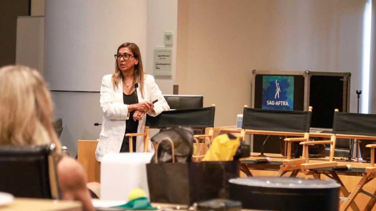 Dr. Mauricio Garcia-Barrera (left) and Ms. Janelle Breese Biagioni