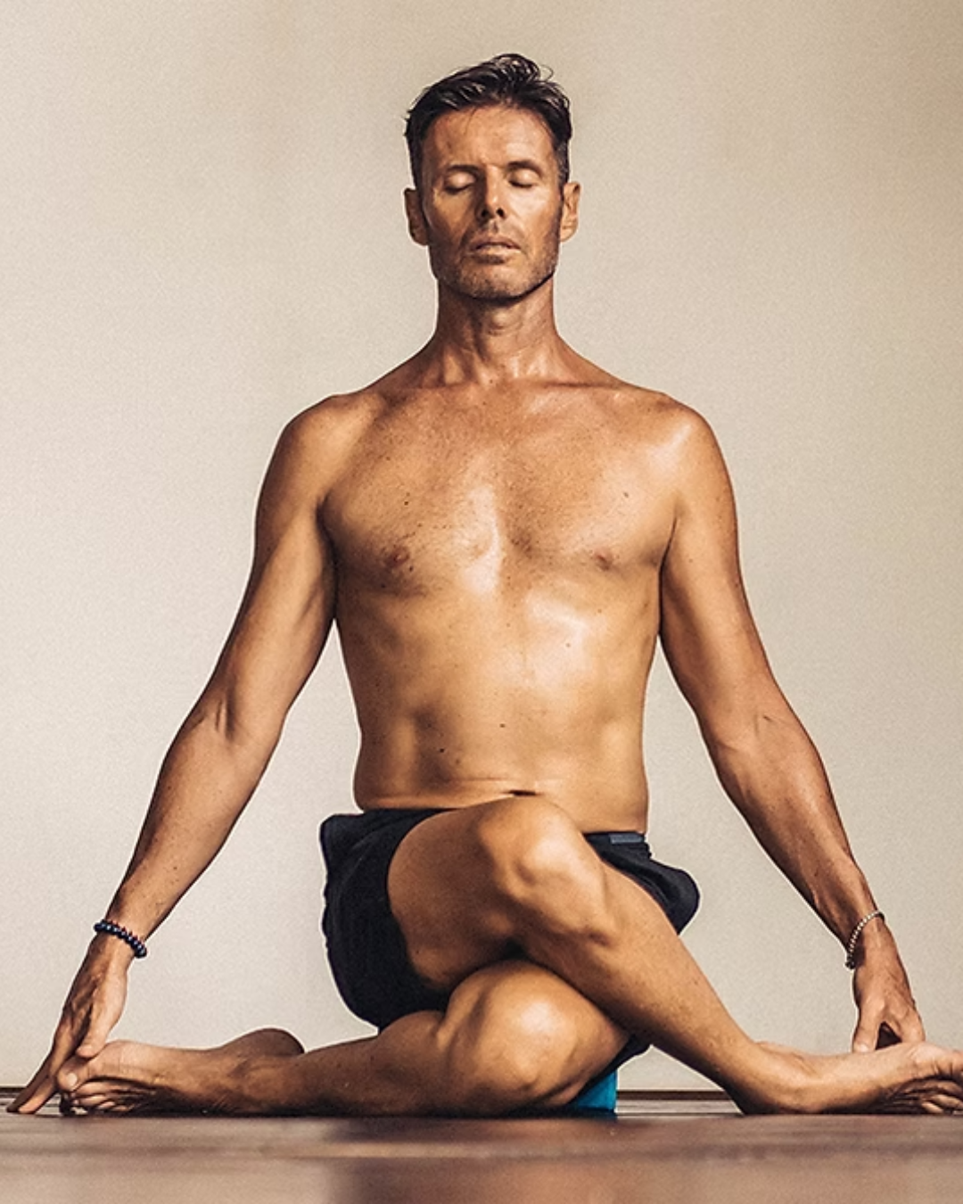 50h Asana Lab