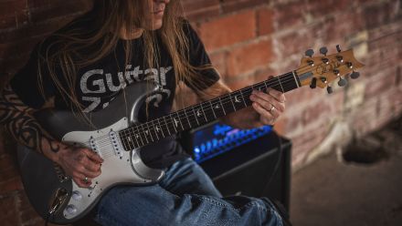 Chords Made Easy guitar course by GuitarZoom