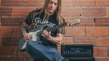 Blues Licks guitar course by GuitarZoom