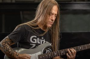 Creative Blues Soloing guitar course by GuitarZoom