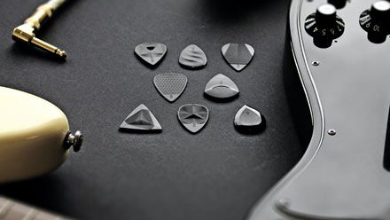 Gear Vault guitar course by GuitarZoom