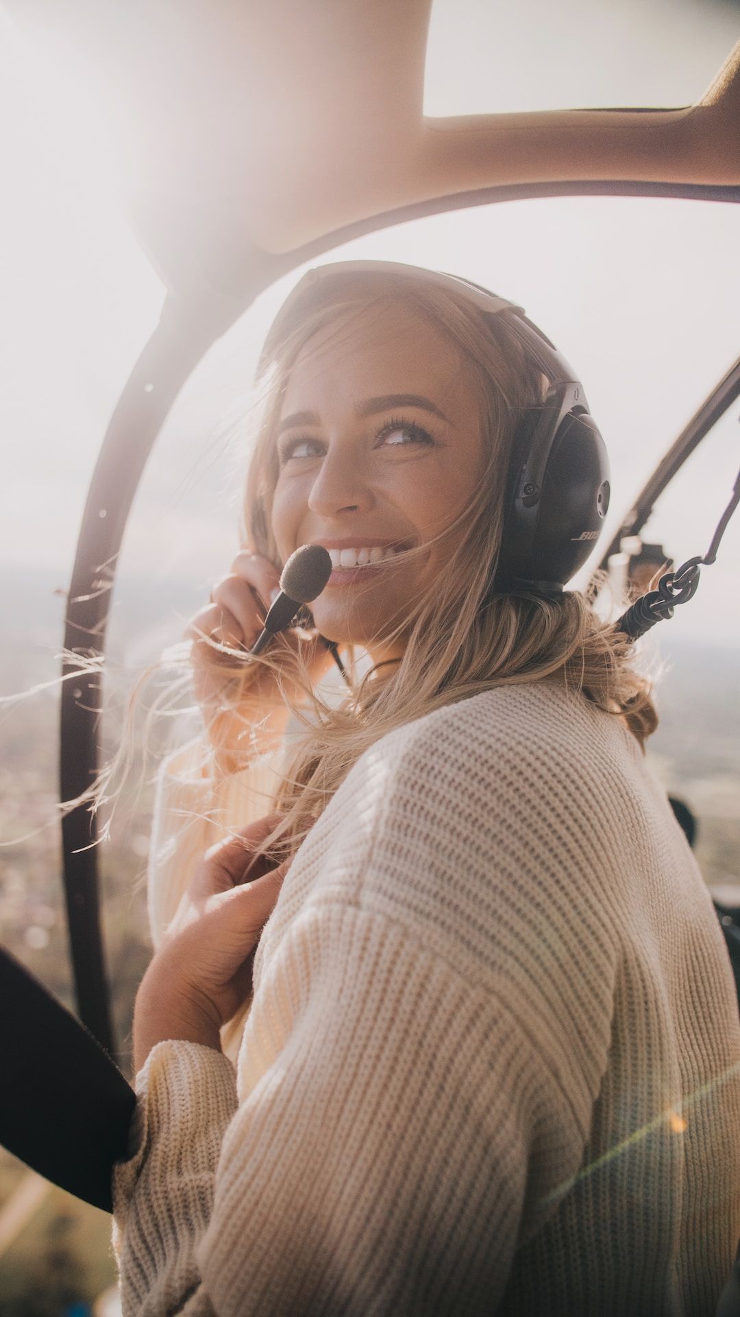 8 WAYS TO TRAIN YOUR CONFIDENCE AT WORK
