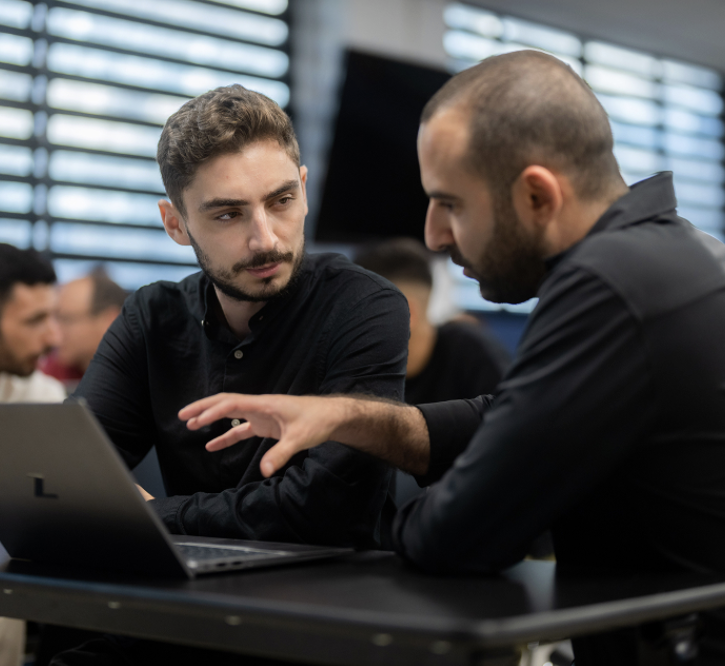 בן סמוחה מנכ"ל המכללה והמרצה הראשי