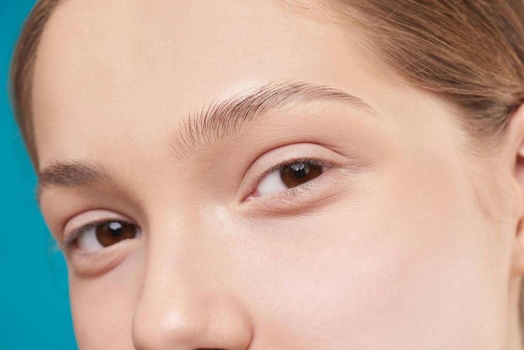 image d'une femme à la peau photo vieilli