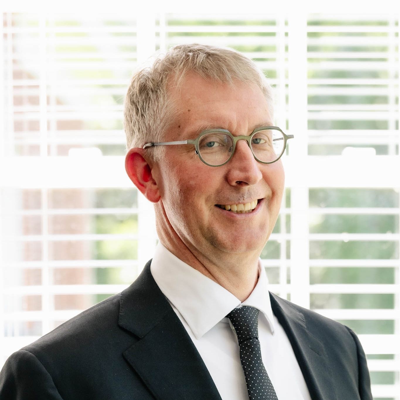 Dr. Jerry Bilkes