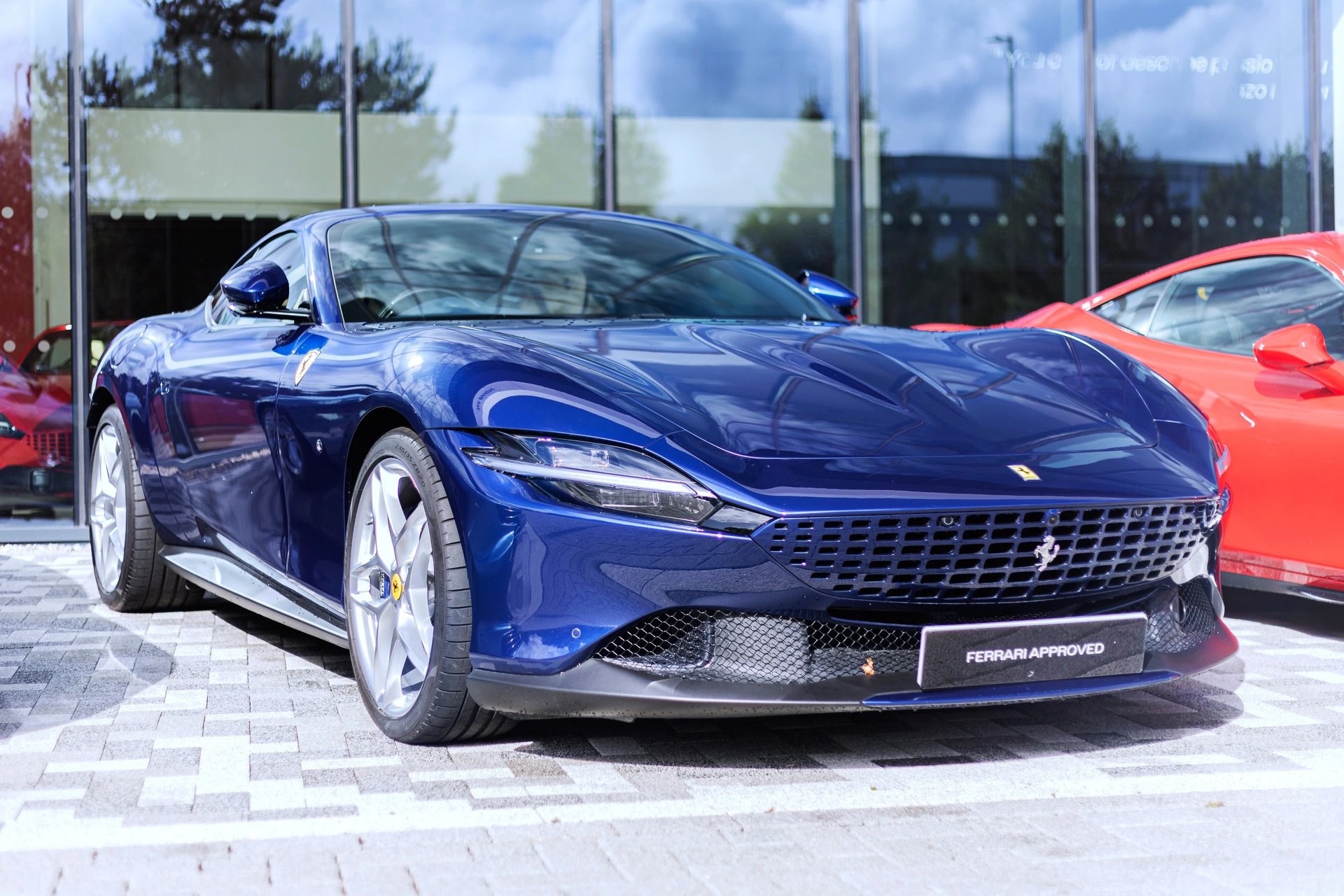 In response to new U.S. auto tariffs, Ferrari announced it will raise prices by up to 10% on certain models after April 1, while keeping prices unchanged for models imported before that date. Image: Getty Images