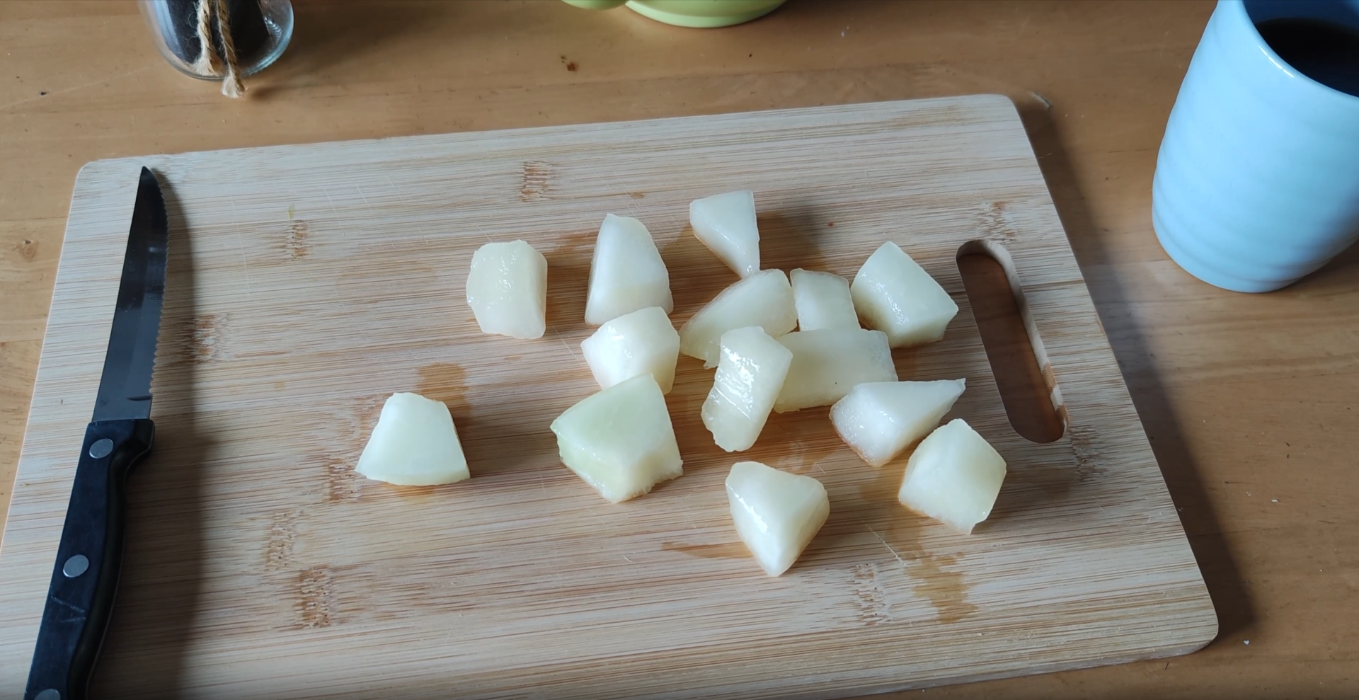 100 calories of melon