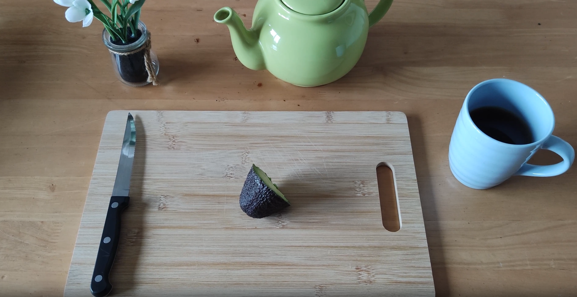 100 calories of avocado