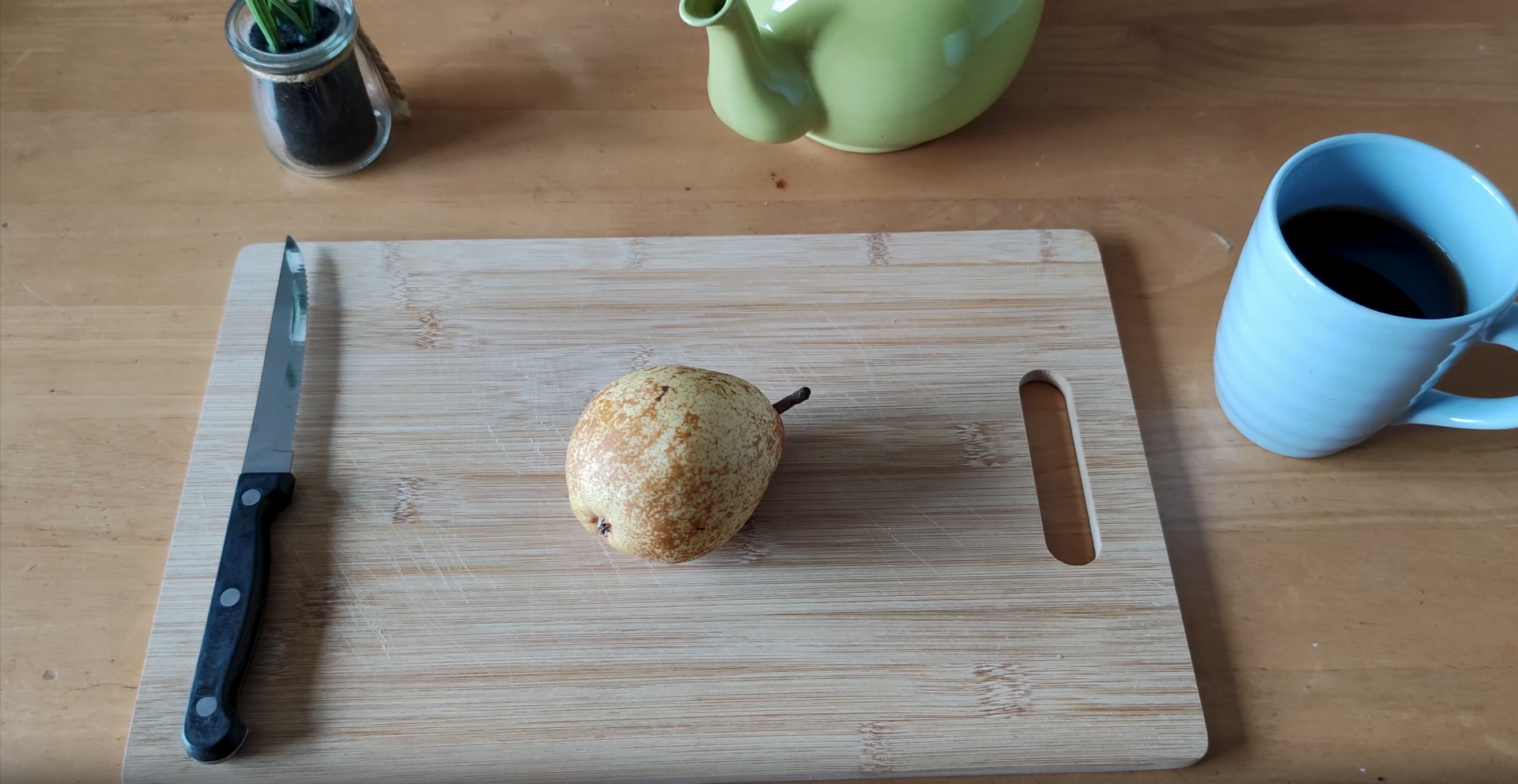 100 calories of pear