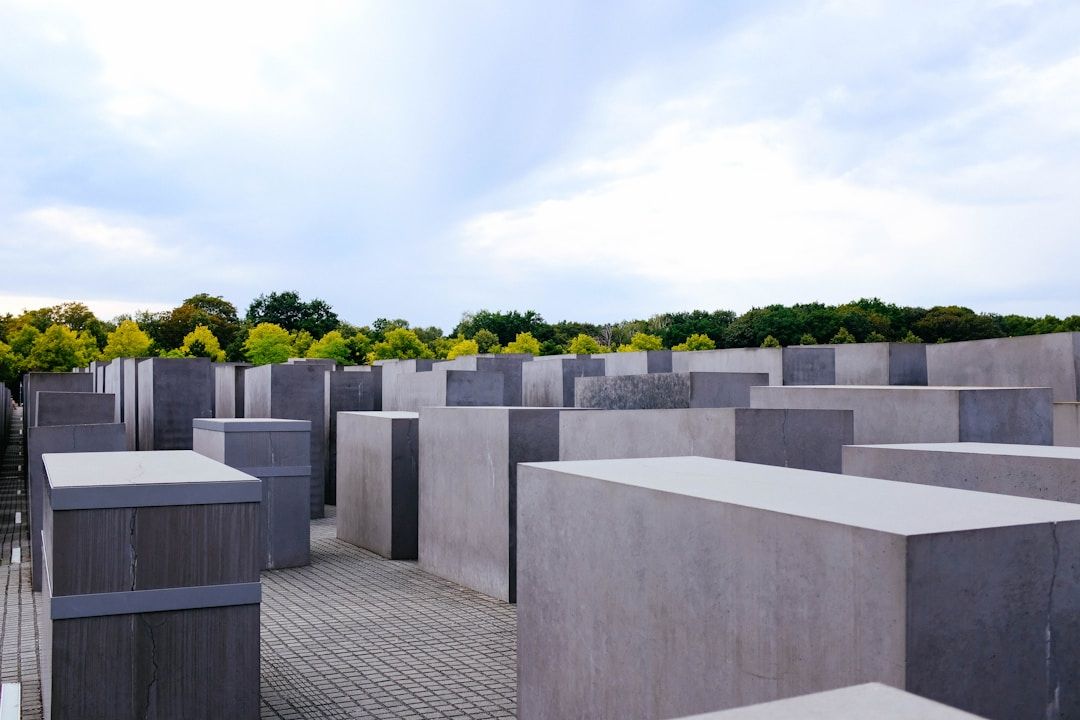 Memorializing Definition Fundamentals of Memorialization and Monument Building