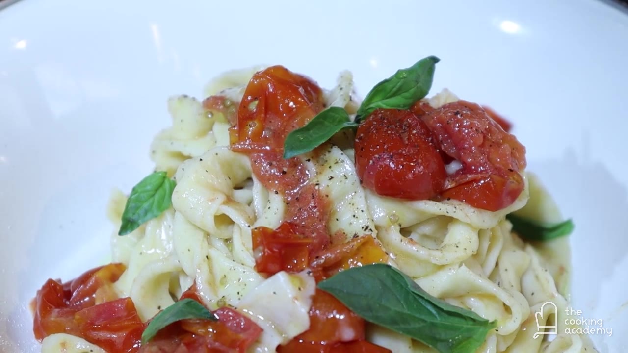 Fresh Tagliatelle with Cherry Tomato & Basil Sauce