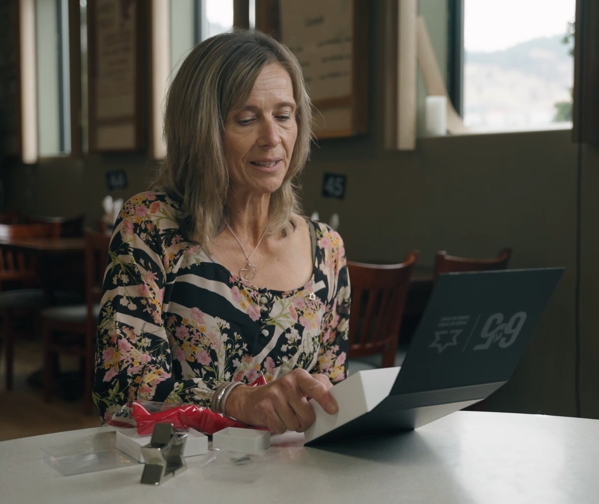 Portrait of Cassie Campbell-Pascall