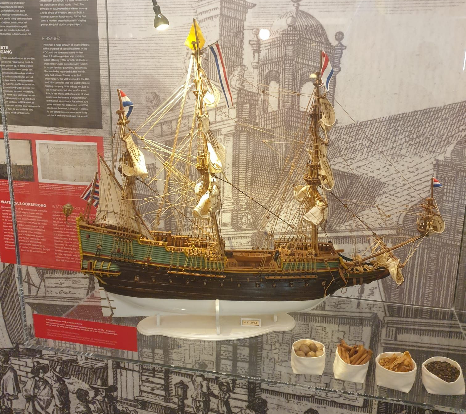 Modell der Batavia - Handelsschiff der Ostindischen Kompanie in der Börse Amsterdam