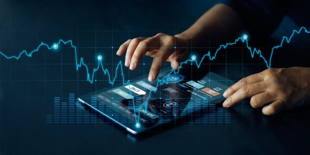 Equity sales and trading (S&T) is a challenging but exciting career that requires an in-depth knowledge of markets and what drives them, as well as a strong desire to sell/trade, the ability to think quickly, and the willingness to take risks while staying calm under pressure.