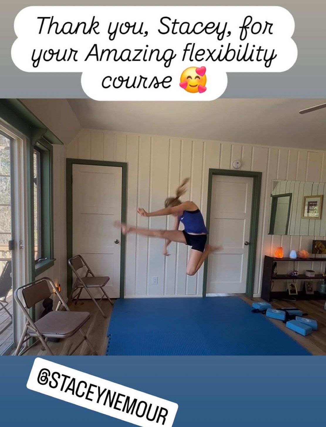 Cheerleader increased flexibility in her cheer jump