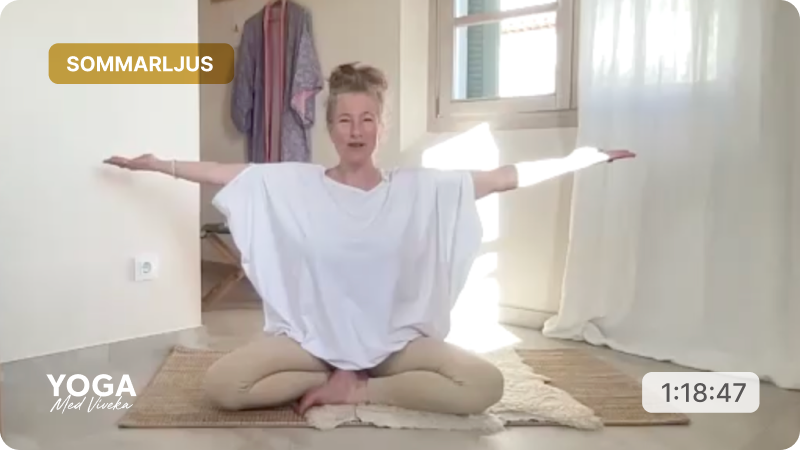Yogaklass med Viveka - Sommarljus - Expandera och härbärgera